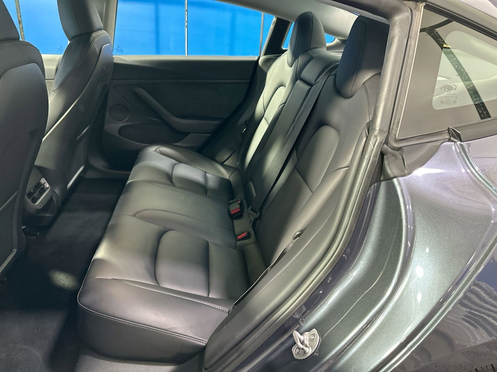 Used 2023 Tesla Model 3 Standard Range image 29