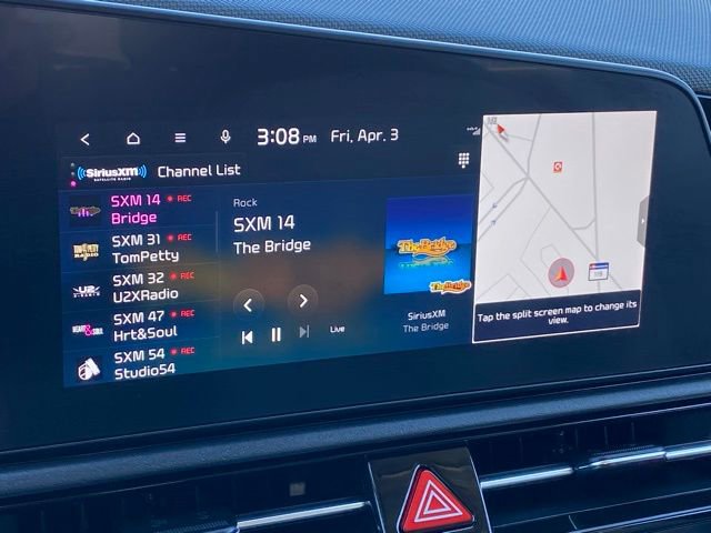 Used 2024 Kia Niro EX Touring image 22