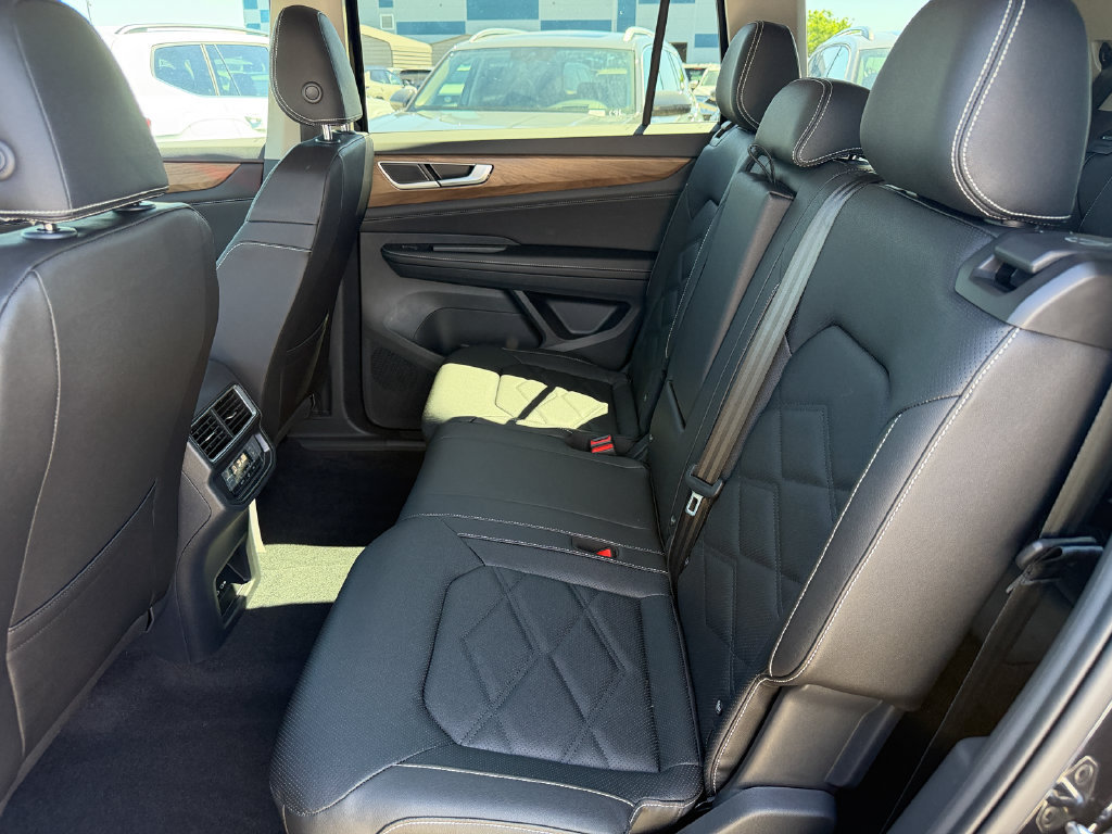 New 2026 Volkswagen Atlas SE FWD image 23