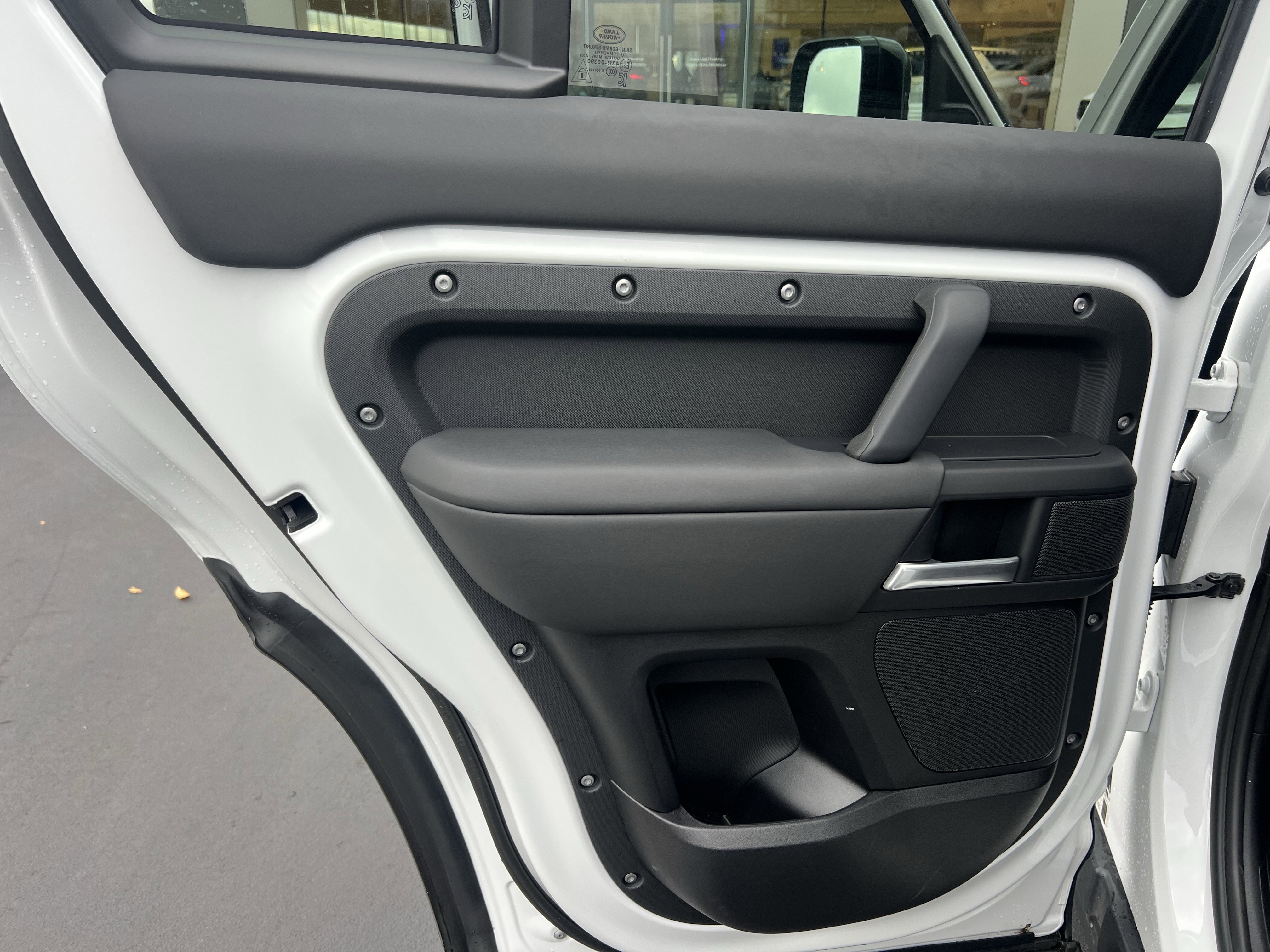 Certified 2025 Land Rover Defender 110 S image 30