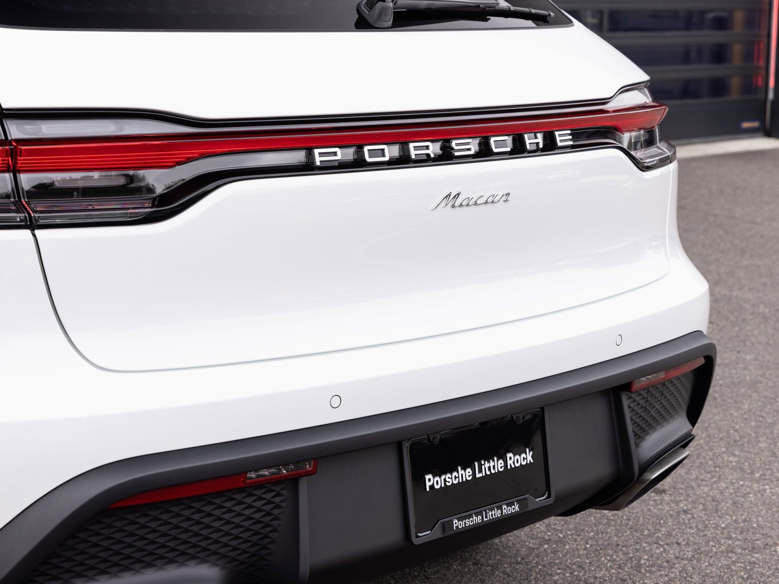 Certified 2026 Porsche Macan image 12