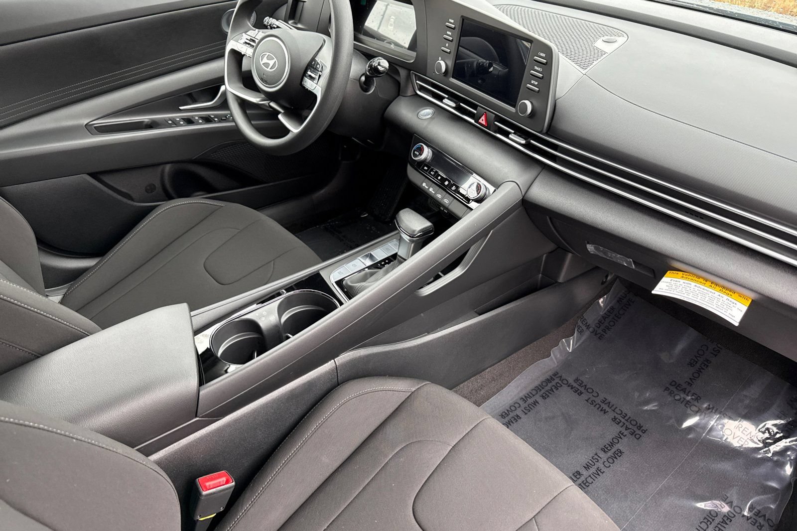New 2026 Hyundai Elantra Hybrid FWD image 14