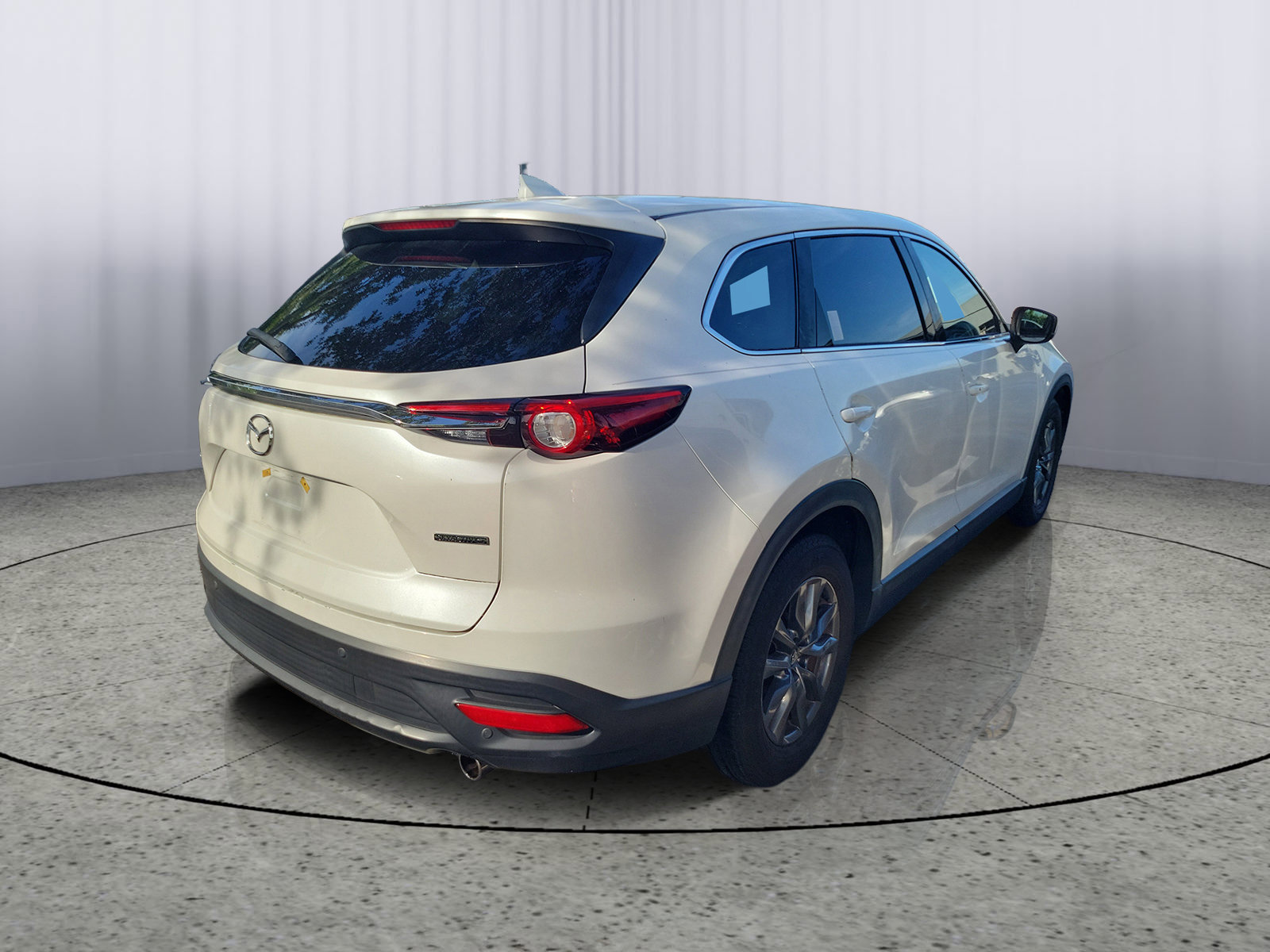 Used 2021 MAZDA CX-9 Touring w/ Touring Premium Package FWD image 3