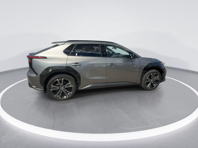 Used 2024 Toyota bZ4X AWD image 9