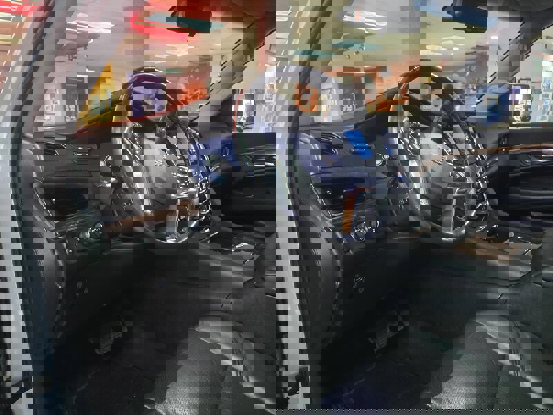 Used 2017 Cadillac Escalade ESV Premium Luxury image 8