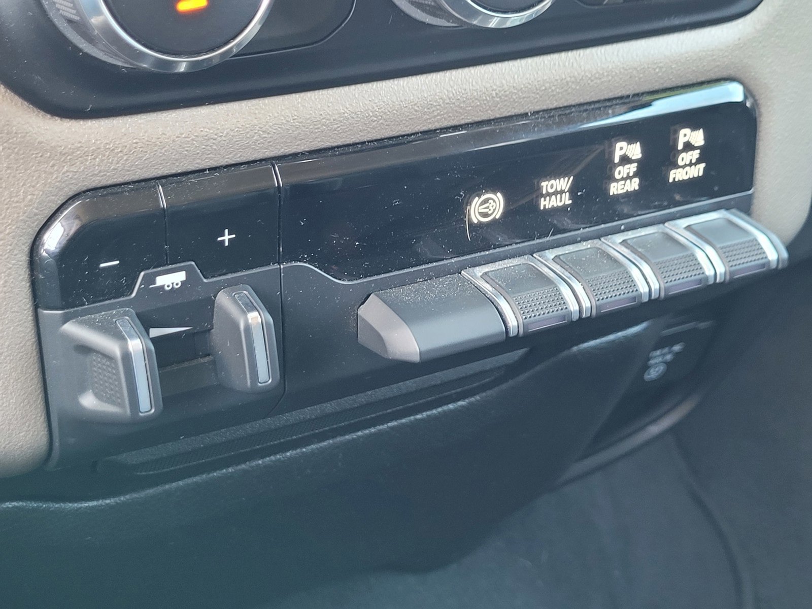 Used 2020 RAM 2500 Laramie image 21