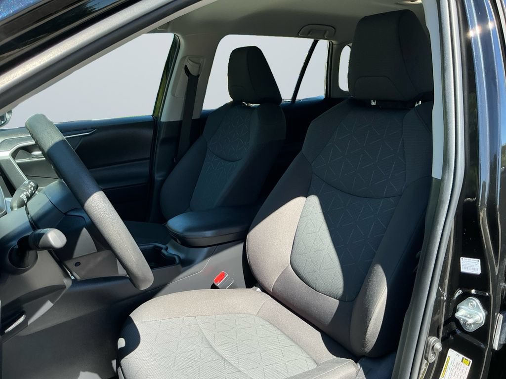 Used 2024 Toyota RAV4 AWD Hybrid image 10