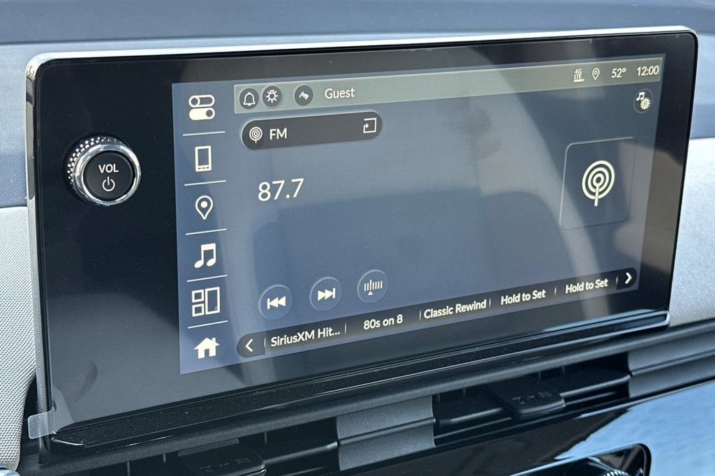 Used 2025 Honda Prologue EX image 21