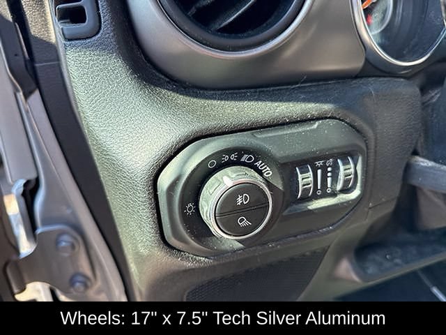Used 2020 Jeep Gladiator Sport w/ Quick Order Package 24S AWD/4WD image 29