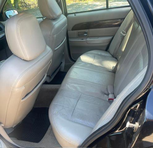 Used 2010 Mercury Grand Marquis LS RWD image 8