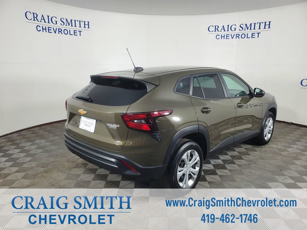 Used 2024 Chevrolet Trax LS FWD image 5