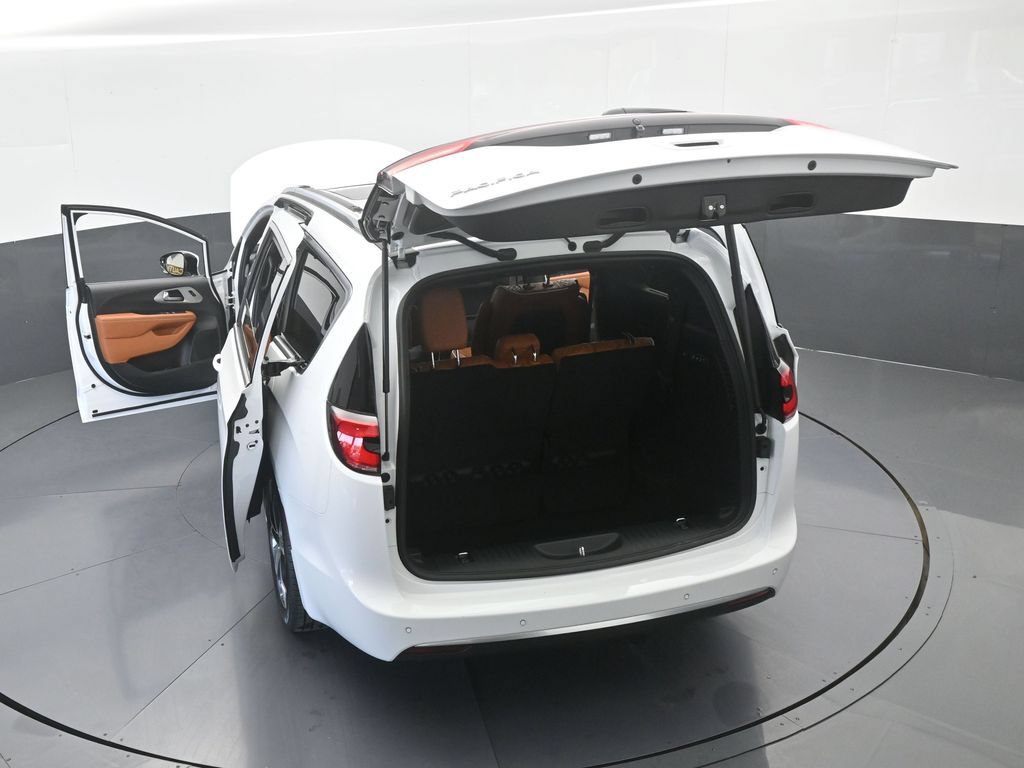 New 2026 Chrysler Pacifica Pinnacle FWD image 67