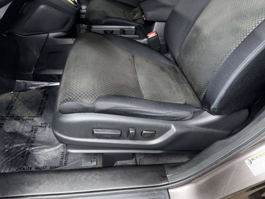 Used 2016 Honda CR-V EX image 4