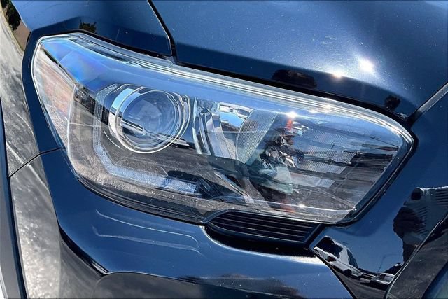 Used 2019 Toyota Tacoma TRD Pro AWD/4WD image 31