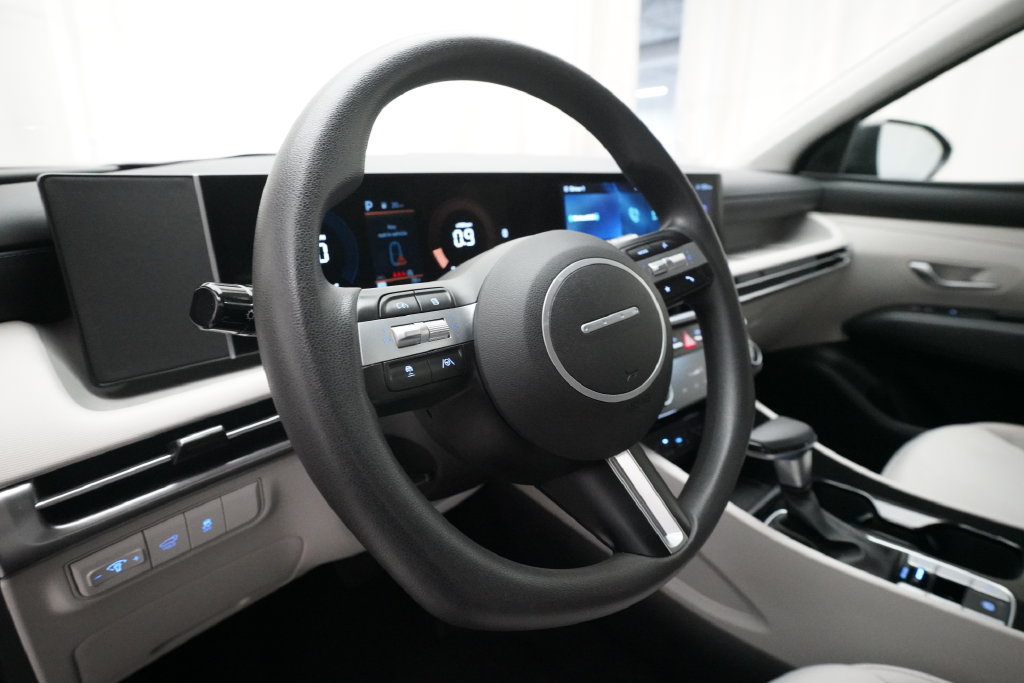 Used 2025 Hyundai Tucson SEL AWD/4WD image 8