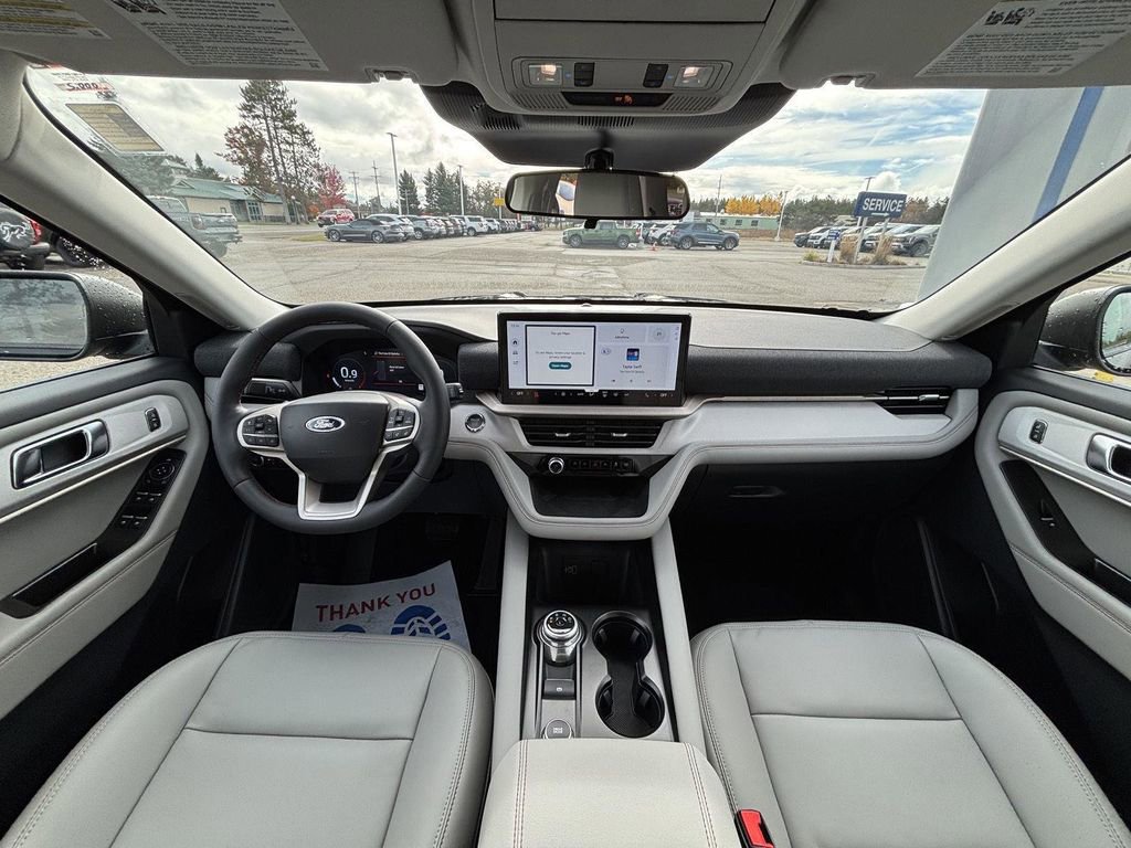 New 2026 Ford Explorer Active w/ Active Comfort Package image 22