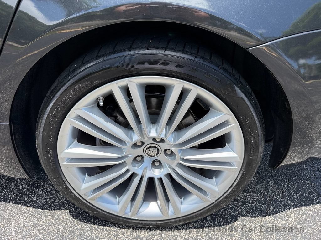 Used 2011 Jaguar XJ L RWD image 84