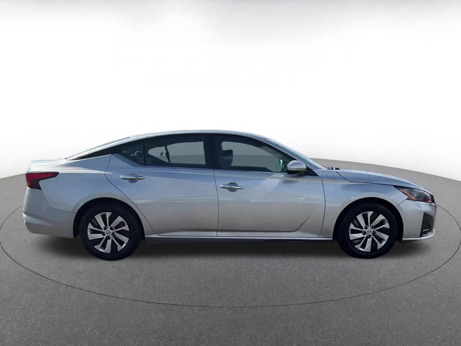 Used 2023 Nissan Altima 2.5 S image 16