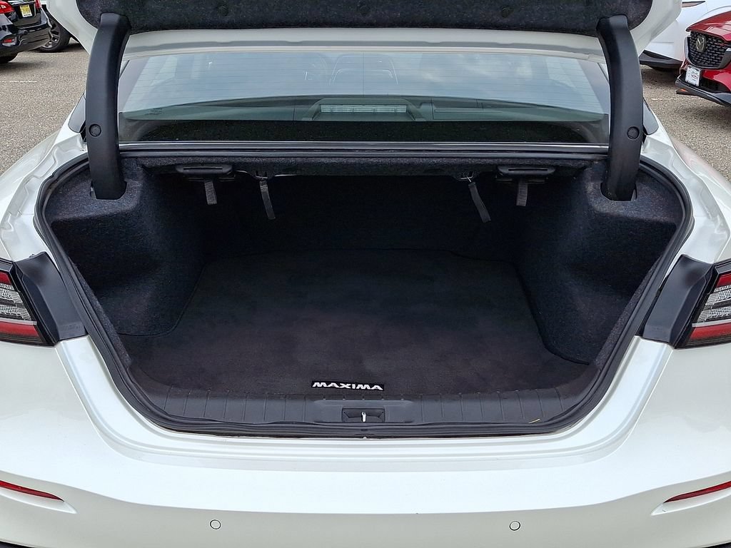 Used 2023 Nissan Maxima SV w/ Floor Mat Group FWD image 30