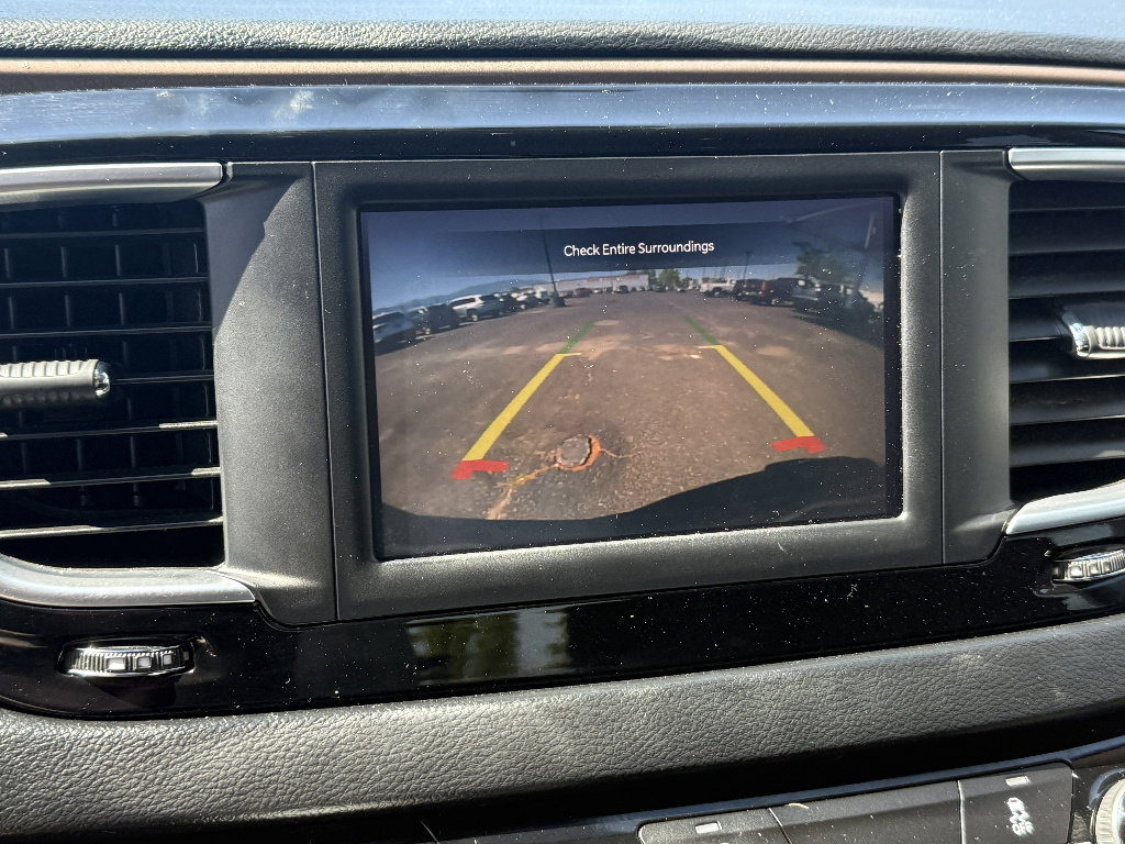 Used 2023 Chrysler Voyager LX FWD image 13