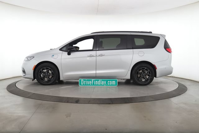Used 2024 Chrysler Pacifica Premium FWD image 9