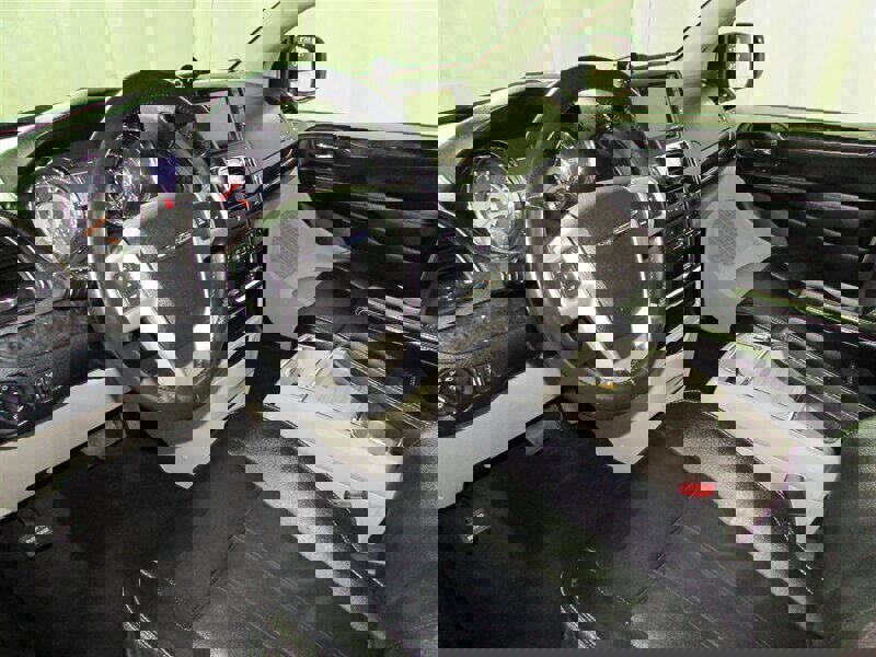 Used 2014 Chrysler Town & Country Touring image 38