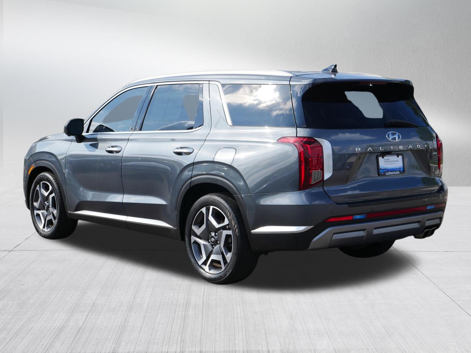 Certified 2024 Hyundai Palisade Limited AWD/4WD image 5