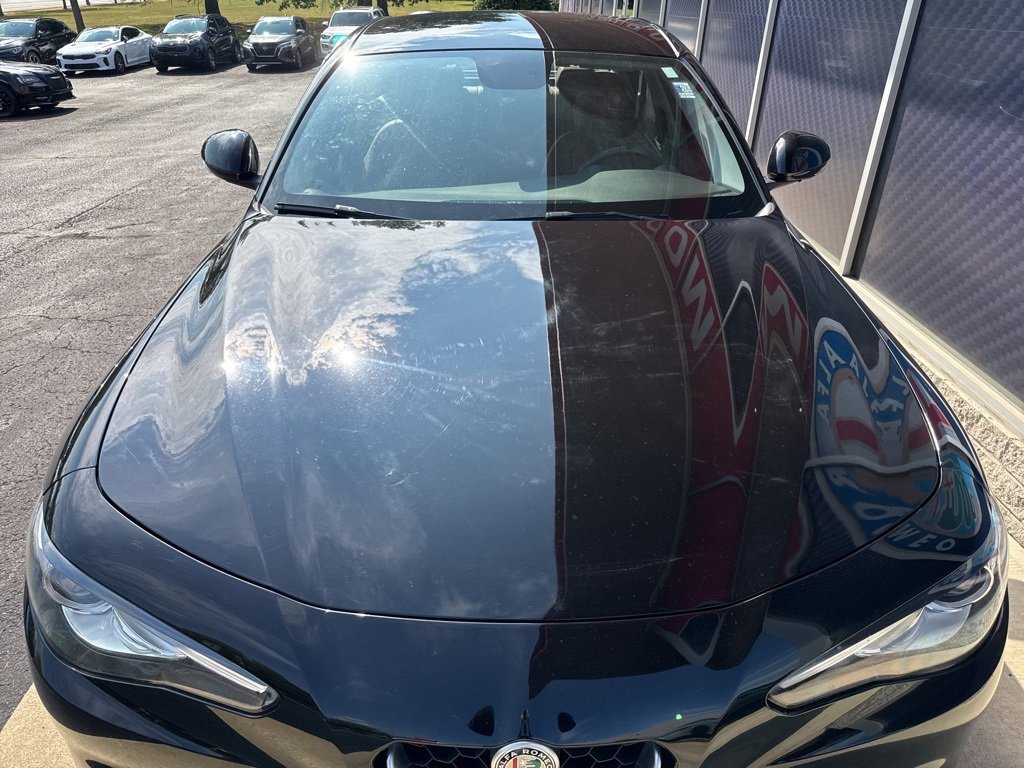 Used 2018 Alfa Romeo Giulia AWD image 8