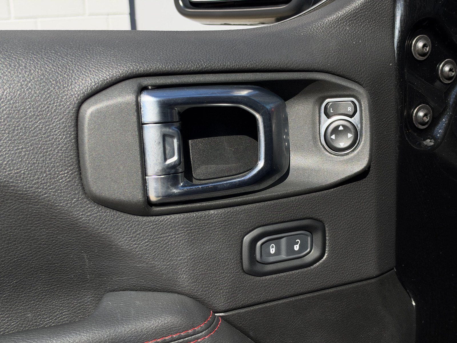Used 2023 Jeep Wrangler Unlimited Rubicon w/ Steel Bumper Group AWD/4WD image 13