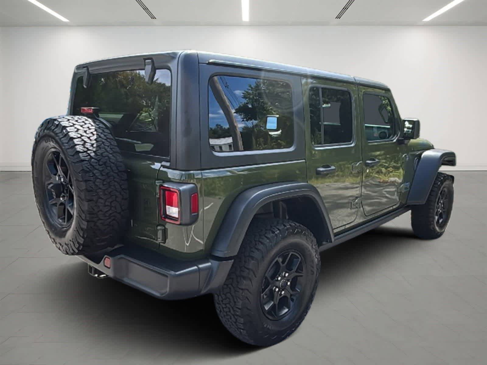 Used 2024 Jeep Wrangler Unlimited AWD/4WD image 5