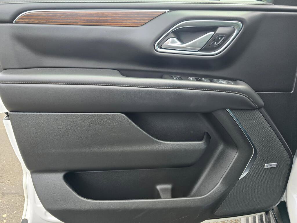 Used 2022 Chevrolet Tahoe High Country AWD/4WD image 40