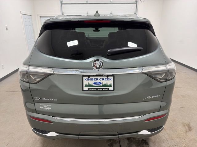 Used 2023 Buick Enclave Avenir w/ Avenir Technology Package image 5