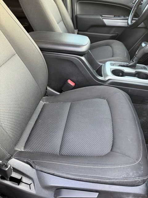 Used 2017 Chevrolet Colorado LT w/ LT Convenience Package RWD image 13