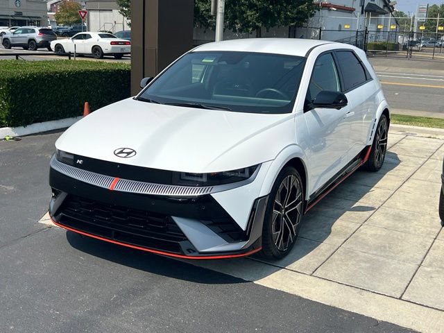 Certified 2025 Hyundai Ioniq 5 N AWD/4WD image 3