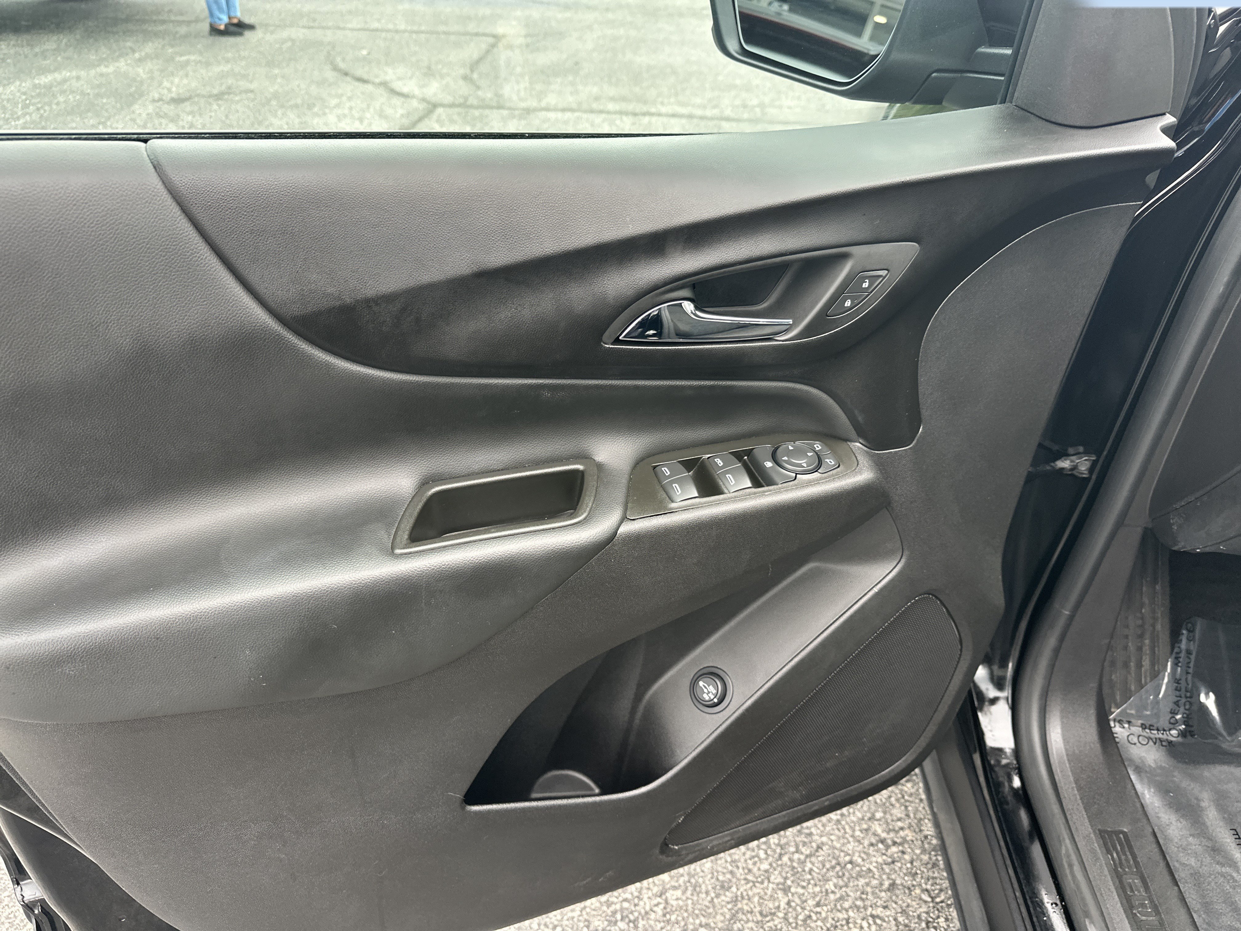 Certified 2024 Chevrolet Equinox LT AWD/4WD image 8