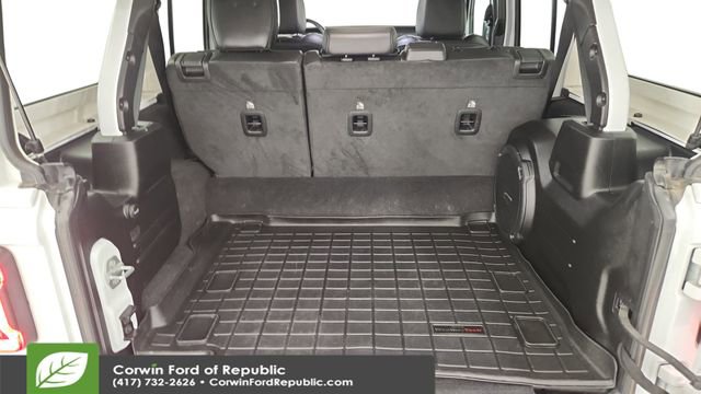 Used 2022 Jeep Wrangler Unlimited Sahara w/ Cold Weather Group image 21