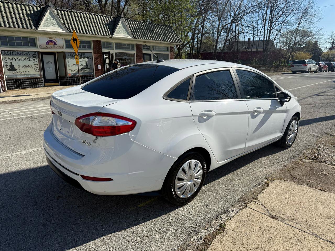 Used 2014 Ford Fiesta S FWD image 5
