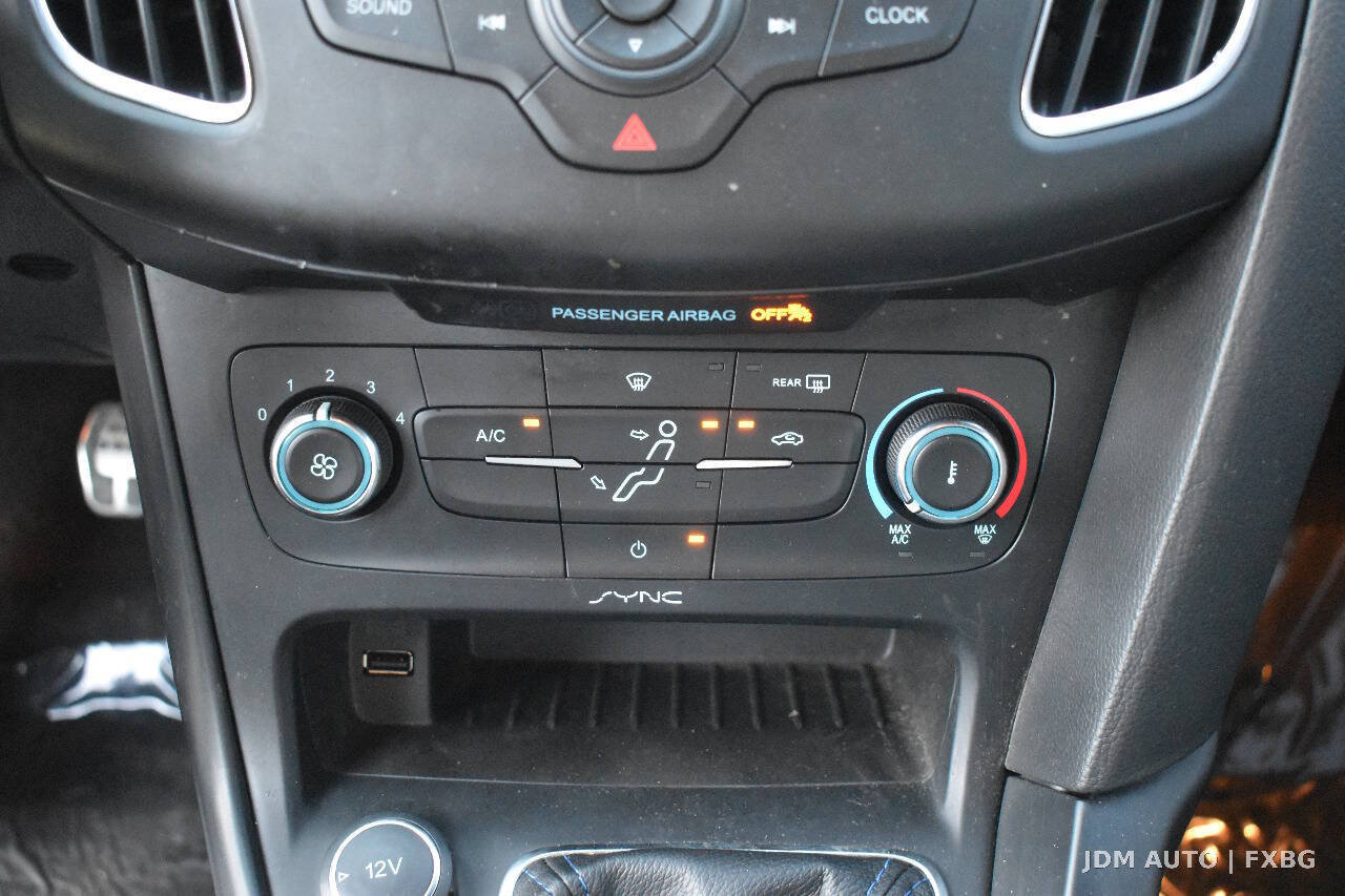 Used 2017 Ford Focus ST FWD image 26