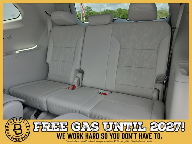 New 2027 Buick Enclave Avenir w/ LPO, Floor Liner Package FWD image 16