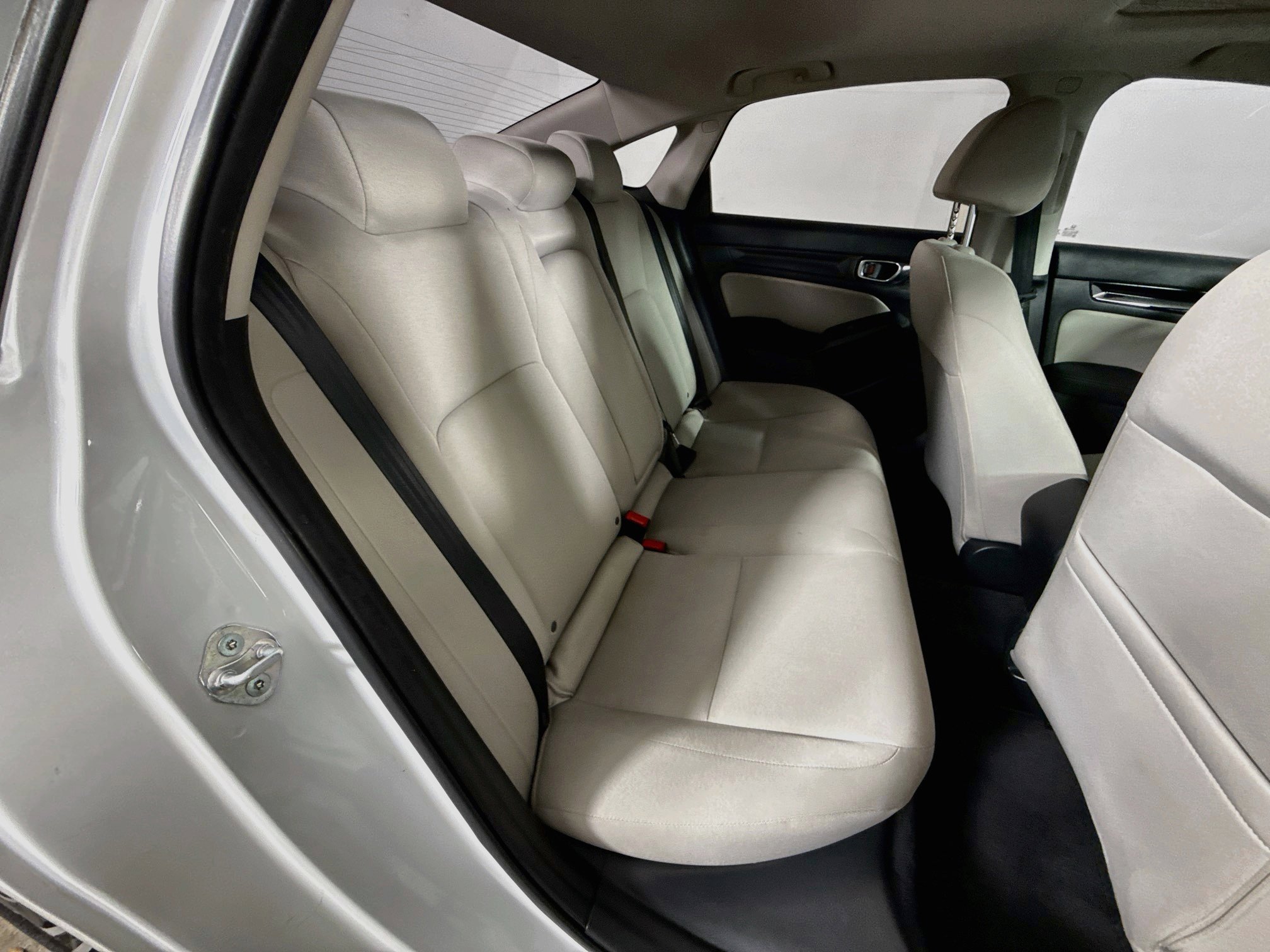 Certified 2022 Honda Civic EX image 34