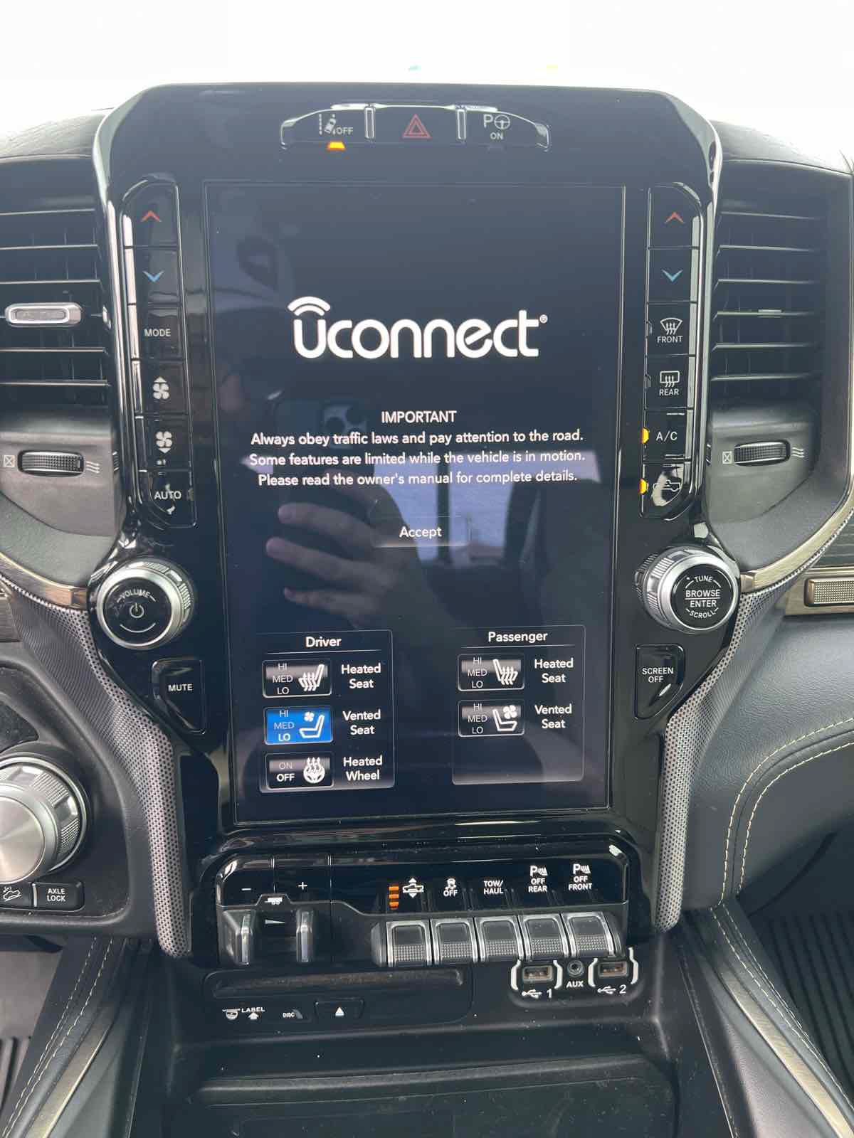 Used 2019 RAM 1500 Limited AWD/4WD image 10