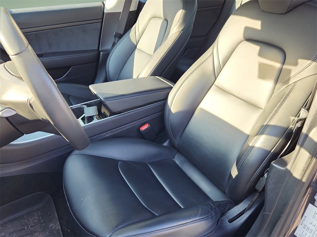 Used 2020 Tesla Model 3 Standard Range Plus image 15