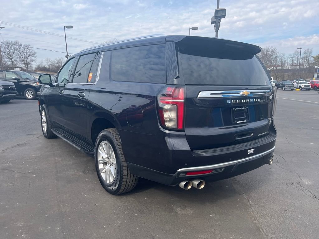 Used 2023 Chevrolet Suburban Premier image 3