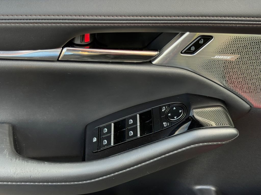 Used 2022 MAZDA MAZDA3 s image 11