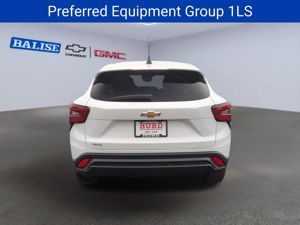 New 2026 Chevrolet Trax LS w/ LS Convenience Package FWD image 6