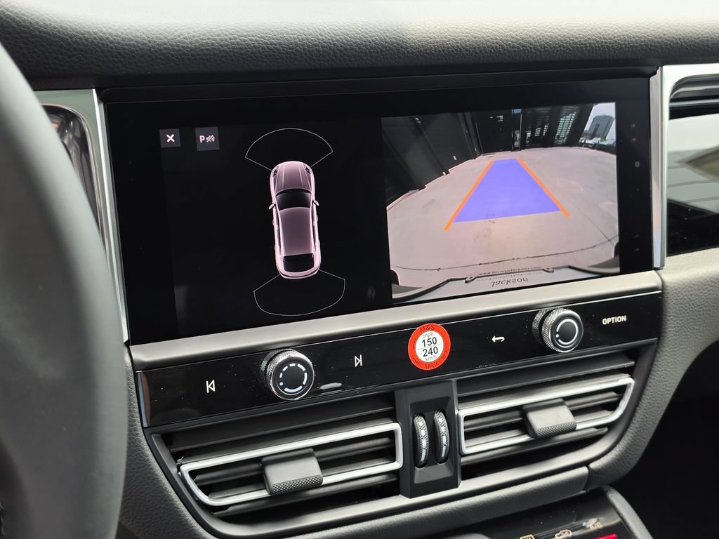 New 2026 Porsche Macan AWD/4WD image 13