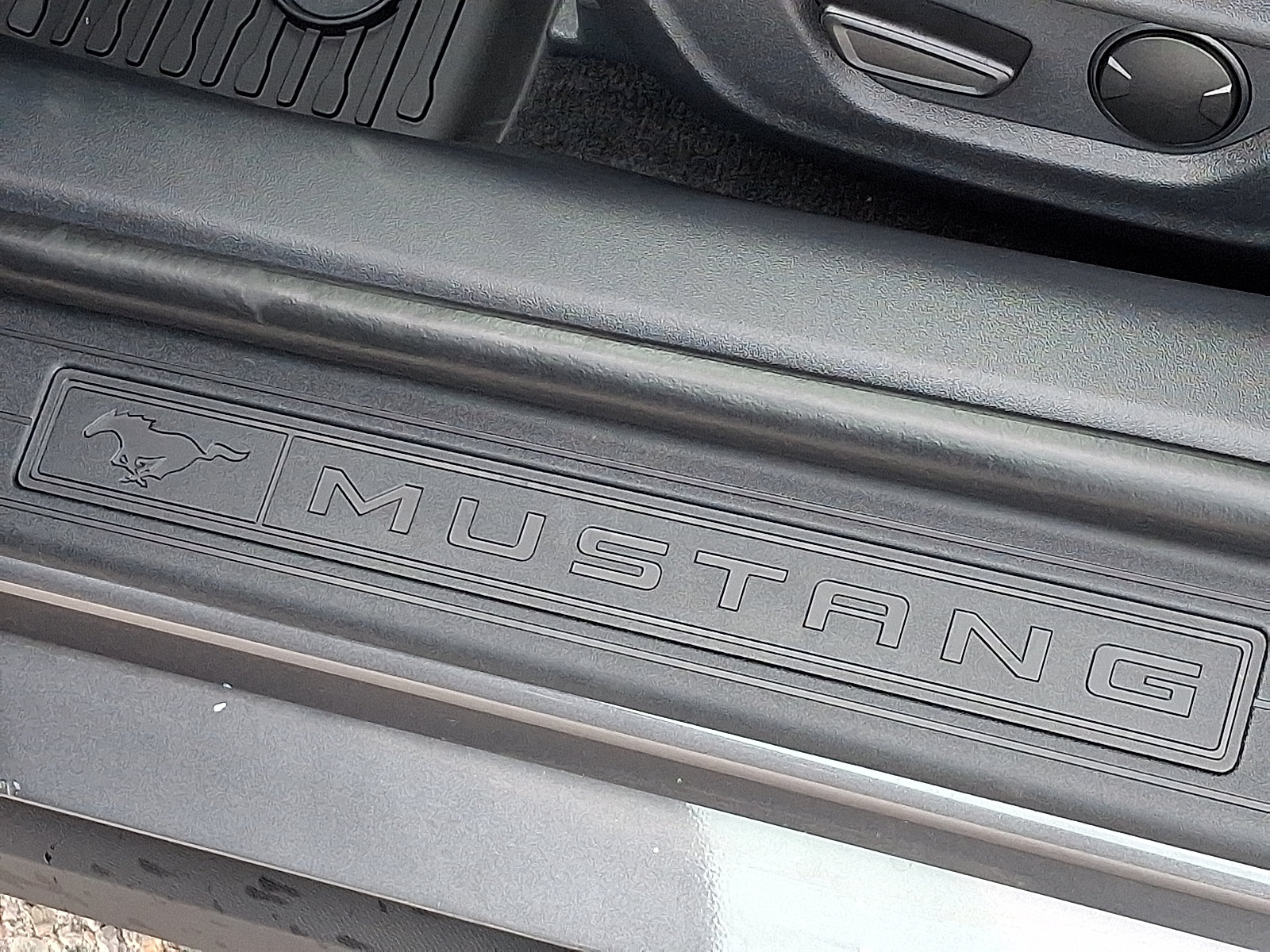 Used 2026 Ford Mustang Premium RWD image 29