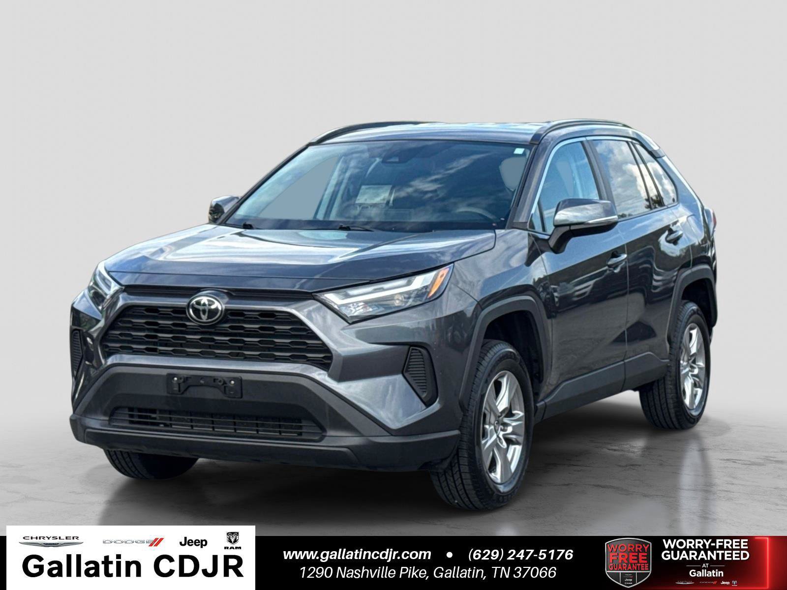 Used 2024 Toyota RAV4 XLE FWD image 1