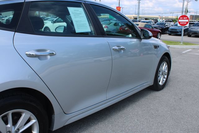 Used 2018 Kia Optima LX FWD image 44