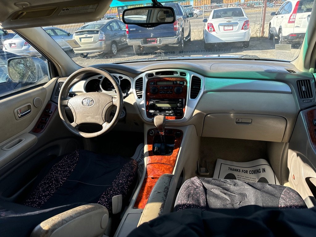 Used 2004 Toyota Highlander Limited image 8